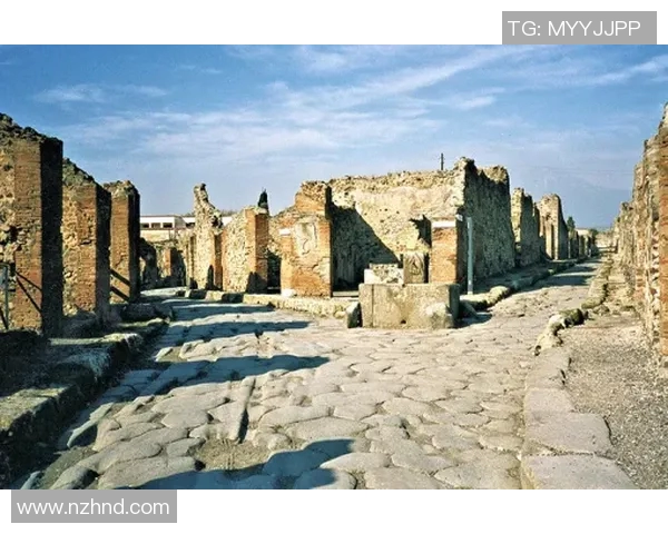 探索阿尔梅勒城的魅力与历史遗迹之旅