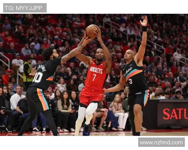 火箭逆转马刺，保罗成比赛英雄